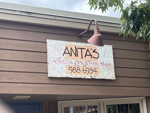 Anitas Acrylics, nail salon in Sunbury, PA